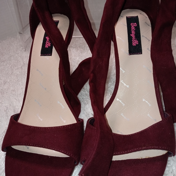 BetseyVille Wine Burgundy color single sole ankle tie heel - Picture 3 of 5